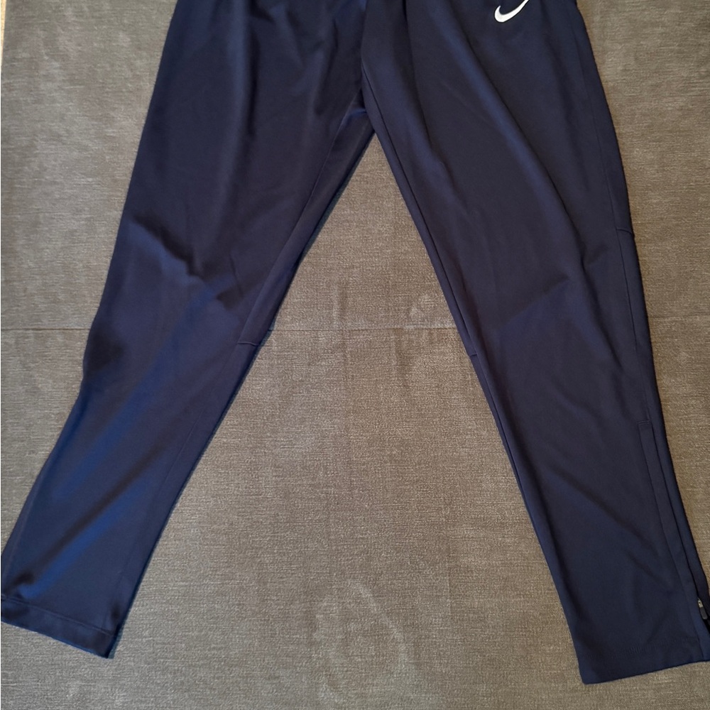 Men’s Navy Nike Joggers size S